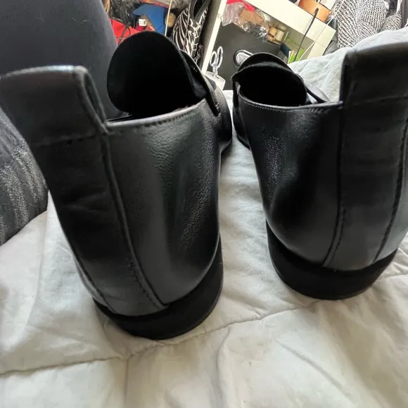 Jeffrey Campbell Moritz flat loafer size 8 EUC