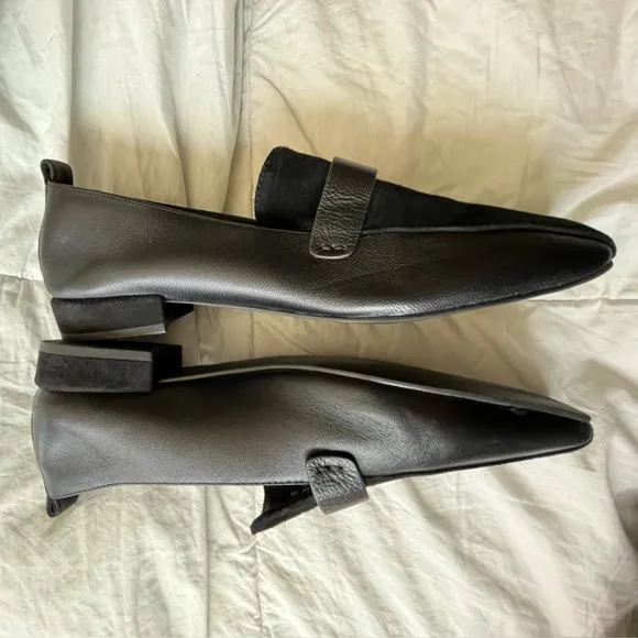 Jeffrey Campbell Moritz flat loafer size 8 EUC