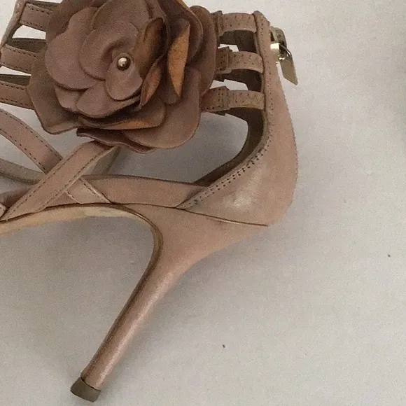 💥💥JIMMY CHOO 💥💥.            STRAPPY SANDALS