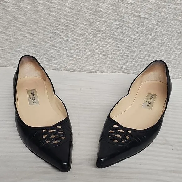 JIMMY CHOO POINTED TOE FLATS BFPM-02-216