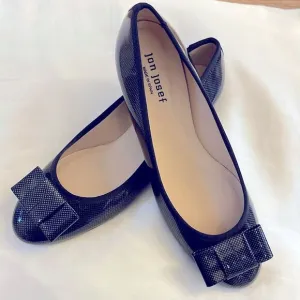 JON JOSEF BEAUTIFUL BALLET FLATS.   BOW FRONT.  NEW IN BOX