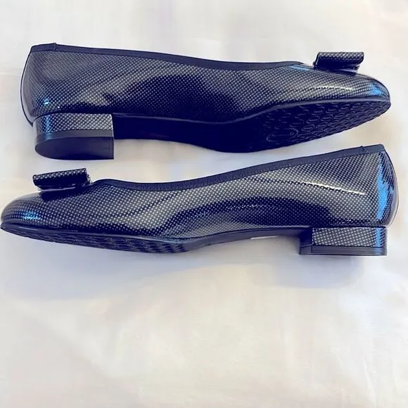 JON JOSEF BEAUTIFUL BALLET FLATS.   BOW FRONT.  NEW IN BOX