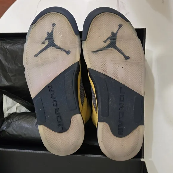 Jordan 5 Retro Michigan (2019) Men's Size 10.5 With Box