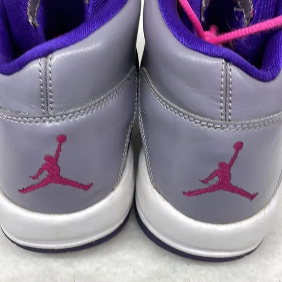 Jordan’s high top sneakers girl sz 5.5y