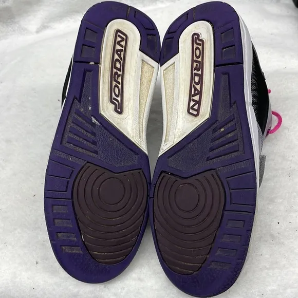 Jordan’s high top sneakers girl sz 5.5y