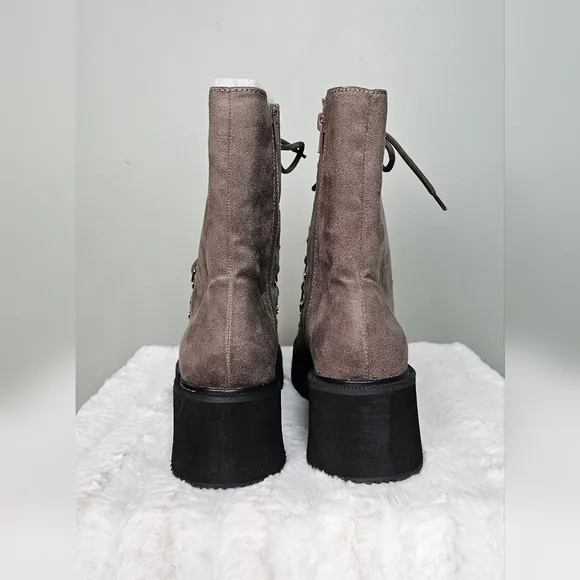 Journee Collection Womens KANNON Lace Up Vegan Fur Winter &amp; Snow Boots TAUPE 7.5