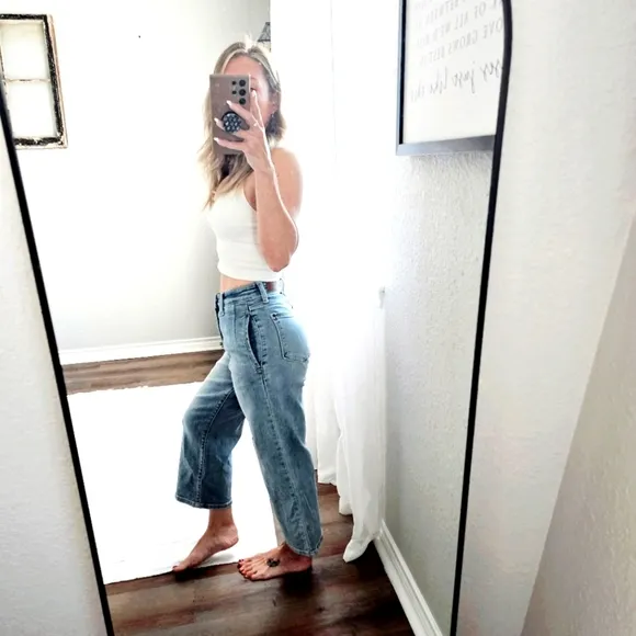 Judy Blue HR Vintage Wash Button Fly Pleated Wide Leg Cropped Jeans 1/25 NWT