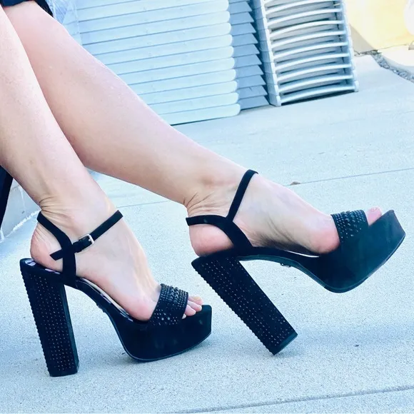 JUICY COUTURE Oliver heels platform sandals black rhinestone studded strappy 10