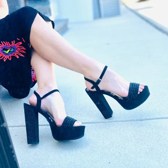 JUICY COUTURE Oliver heels platform sandals black rhinestone studded strappy 10