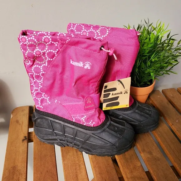 Kamik Girls Pink Insulated Snow Boots