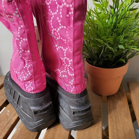 Kamik Girls Pink Insulated Snow Boots