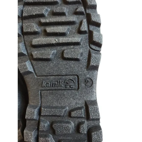 KAMIK Snowfox Snow Boots Kids Youth Girls 2 Pink Black NEW