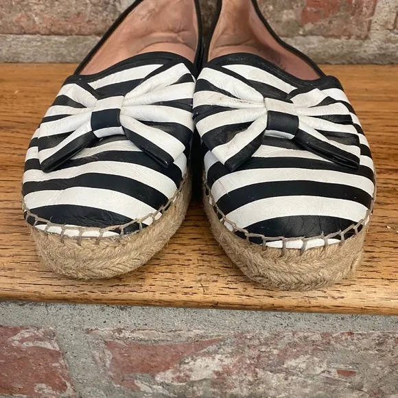 KATE SPADE ♠️b/w platform espadrilles with bow!♠️