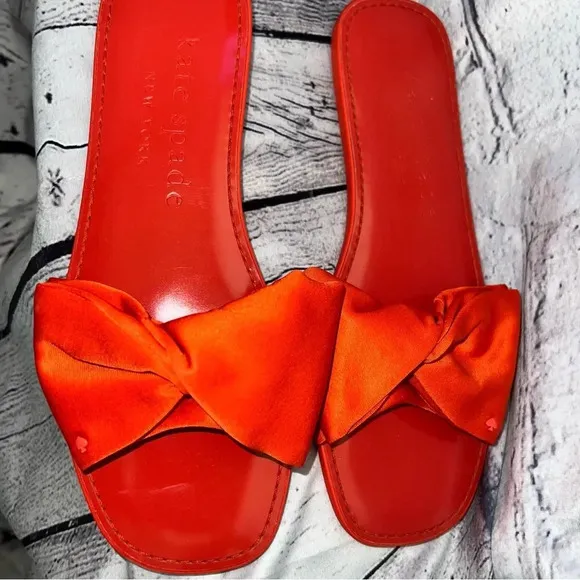 Kate Spade New York Bikini Bow Flat Neoprene Sandals Red Coral Size‎ 8.5 NWOB