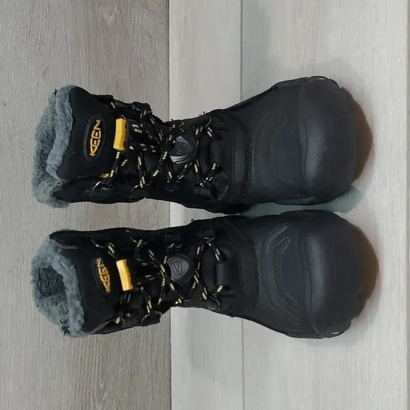 Keen Kids Boys Outdoor Warm Waterproof Saltwater Boots tall shoes sz 11