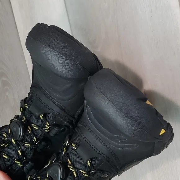 Keen Kids Boys Outdoor Warm Waterproof Saltwater Boots tall shoes sz 11