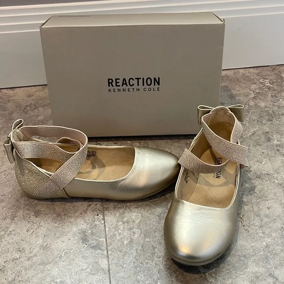 Kenneth Cole Reaction Gold Gurls Ballet Flats Size 1