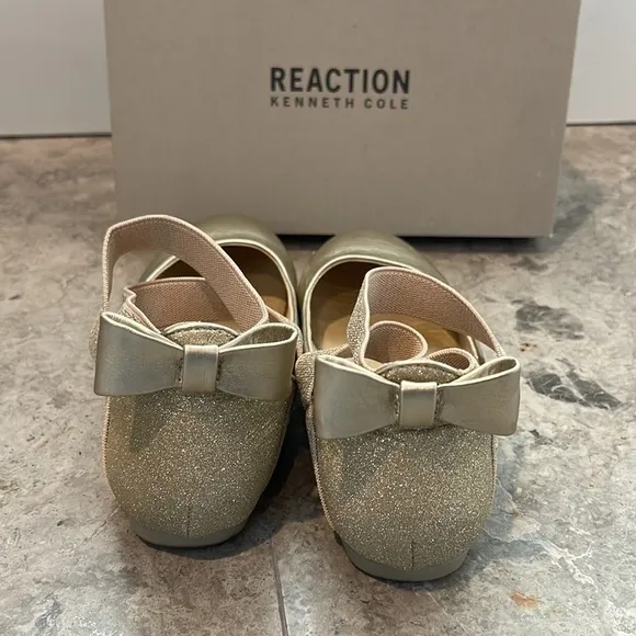 Kenneth Cole Reaction Gold Gurls Ballet Flats Size 1