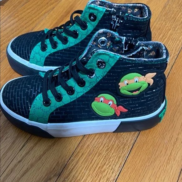 Kids Cartoon Character High-Top Sneakers