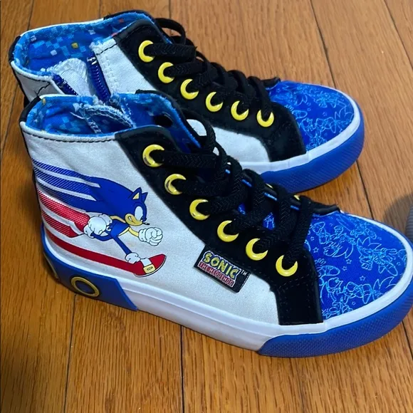 Kids Cartoon Character High-Top Sneakers