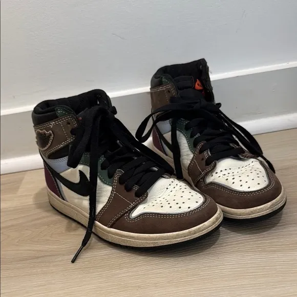 Kids High-Top Sneakers - Brown and White