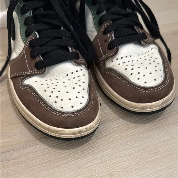 Kids High-Top Sneakers - Brown and White
