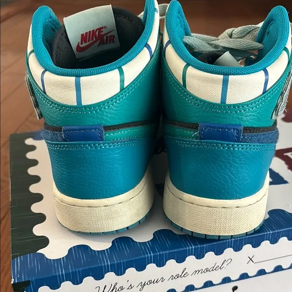 Kids Jordan High-Top Sneakers - Teal and Black