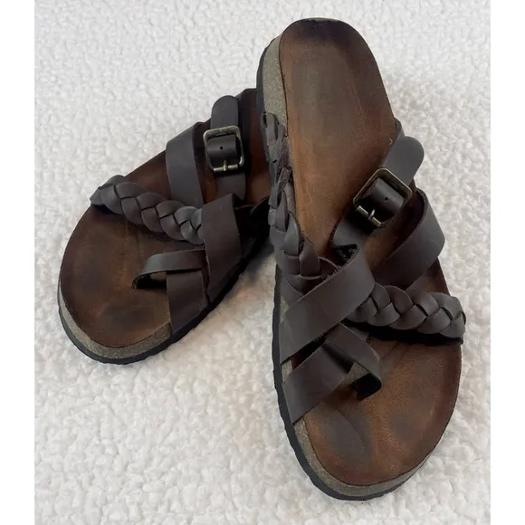 KOHL’S • Dark Brown Leather Strappy Criss-Cross Slide Sandals