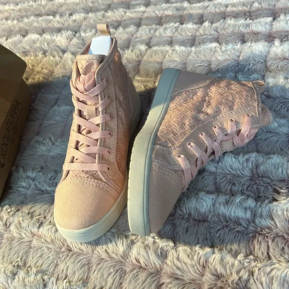 Koolaburra Ugg Kellen High Top Sneakers size 2