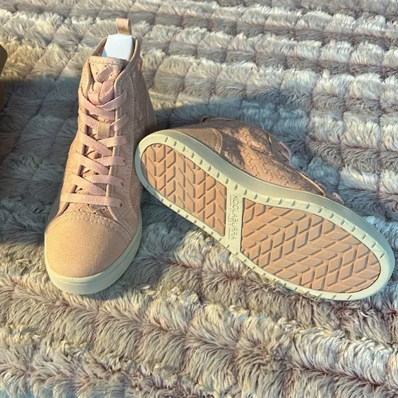 Koolaburra Ugg Kellen High Top Sneakers size 2