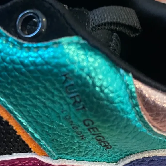 Kurt Geiger Kid's Mini Kensington Sneakers Metallic Rainbow Hues SIZE 32/1M