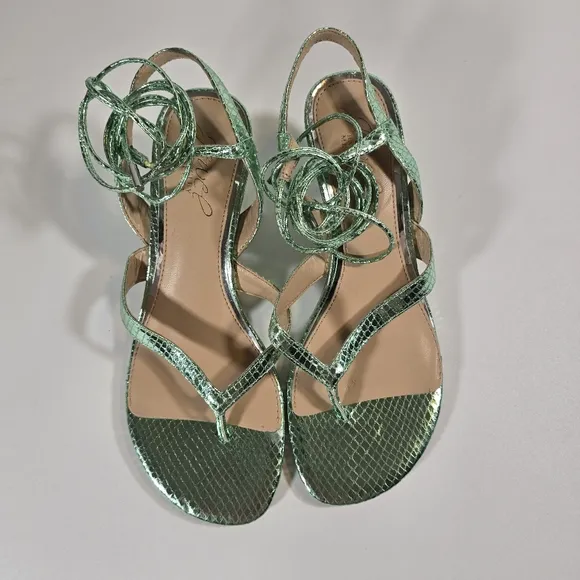 L Jewel Badgley Mischka Nolin Metallic Green Ankle Wrap Thong Sandals Heels Sz 6