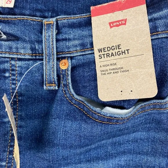 Levi’s Wedgie Straight Leg Womens Jeans – NWT – Size 29x28 – 90s Vibe