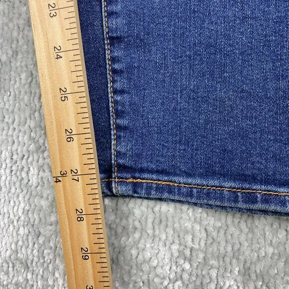 Levi’s Wedgie Straight Leg Womens Jeans – NWT – Size 29x28 – 90s Vibe