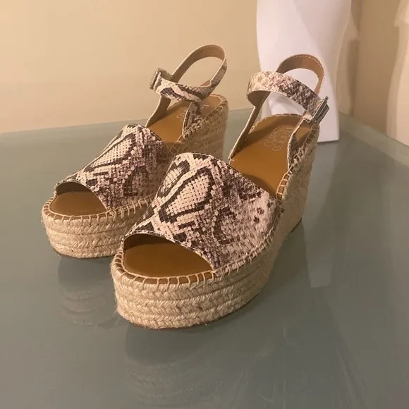 Like NEW Franco Sarto Takara Leather Animal Print Espadrille Sandals Size 8
