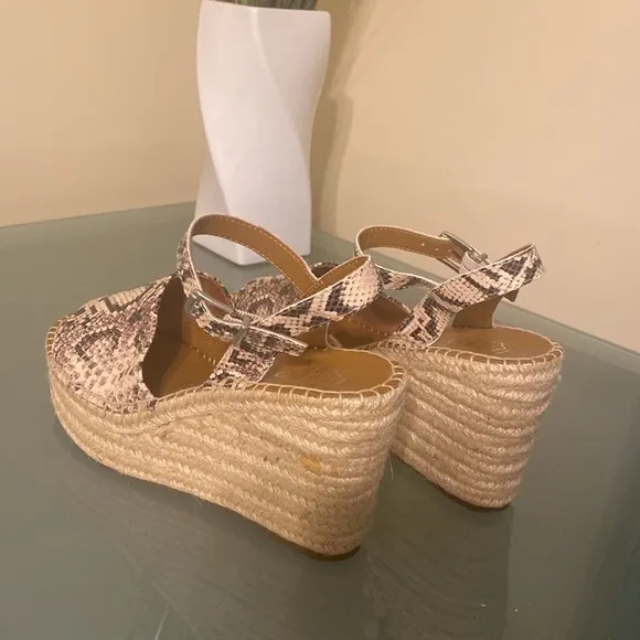 Like NEW Franco Sarto Takara Leather Animal Print Espadrille Sandals Size 8
