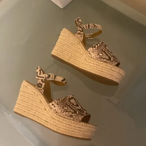 Like NEW Franco Sarto Takara Leather Animal Print Espadrille Sandals Size 8