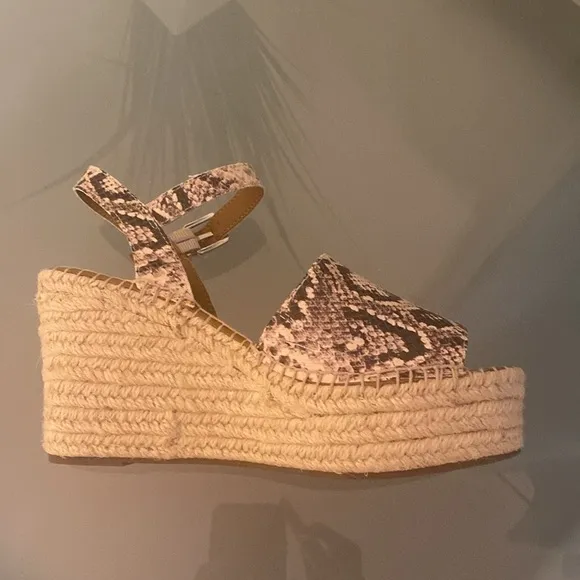 Like NEW Franco Sarto Takara Leather Animal Print Espadrille Sandals Size 8