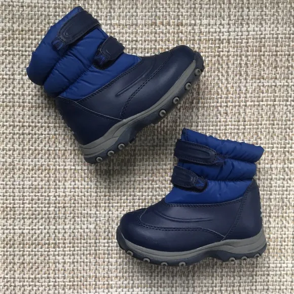 LL Bean Snow Boots (toddler size 9)