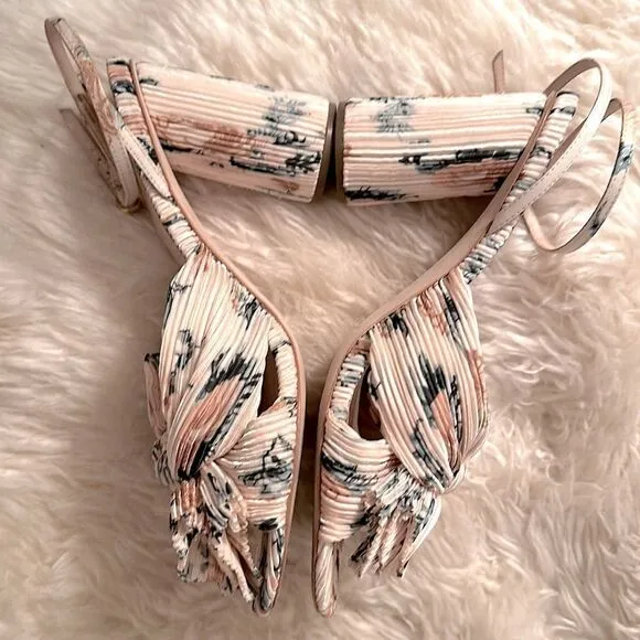 LOEFFLER RANDALL Camellia Nova Floral Bow Heels. Like New. Size 10.