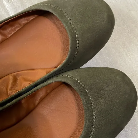 Lucky Brand green ballet flats