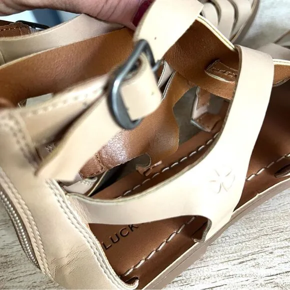 Lucky Brand Flat Gladiator Strappy Ankle Strap Sandals Sz 6 Light Tan NWOB