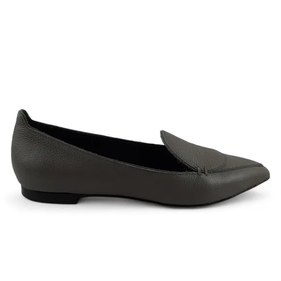 M. GEMI Sleek Pebble Leather Point Toe Gray Flats Slip On Loafers Italy 37EU, 7