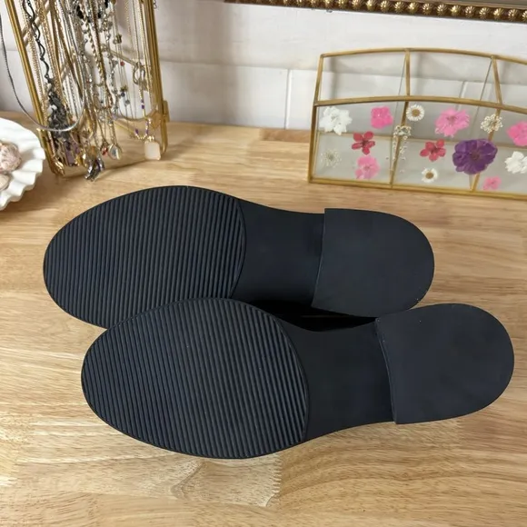 Madden Girl Black Classic Old Money Cecily Loafers New With Box Size 10