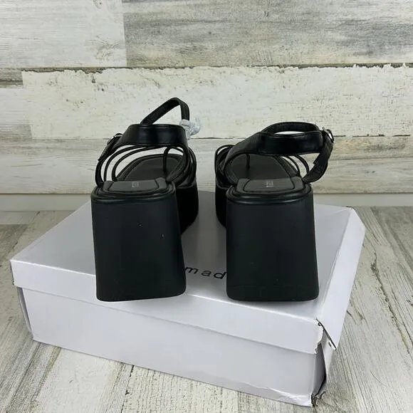 Madden Girl Volt womens size 10 Black faux leather buckle strappy sandals new