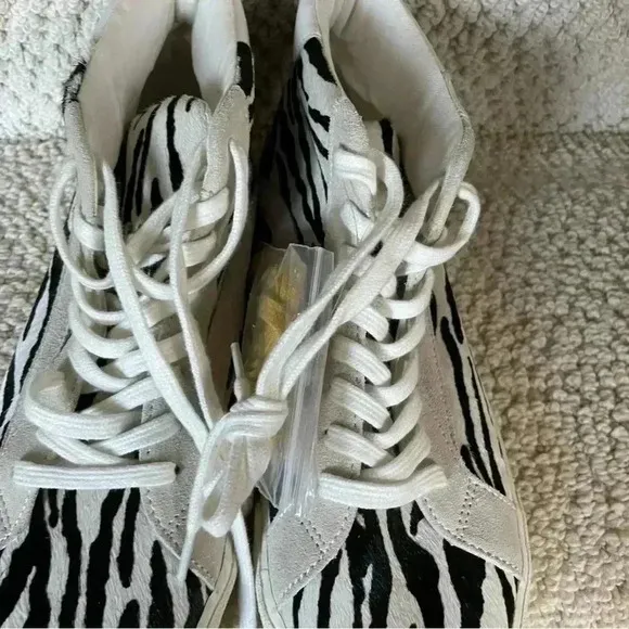 Madewell Black And White Sidewalk High-Top Sneakers in Zebra Calf Hair