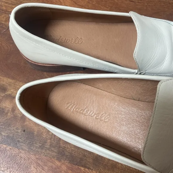Madewell Cream Loafers Flats Elegant Pointed Toe