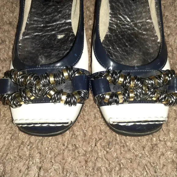 MAM’ZELLE-Infinity Ring Pattern-Black/White Leather Ballet Flats-Sz 36-Excellent
