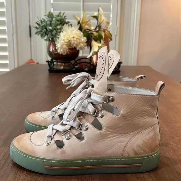MARC By Marc Jacobs Gorgeous Mottled Lace Up High Top Leather Sneakers 6.5