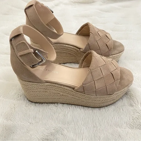 Marc Fisher Espadrilles Platform Sandals Beige Size 9.5